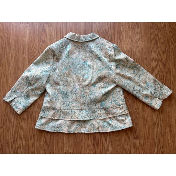 Vintage Paisley Cropped Blazer with Silver Buttons Quiet Luxury - Picture 5 of 5